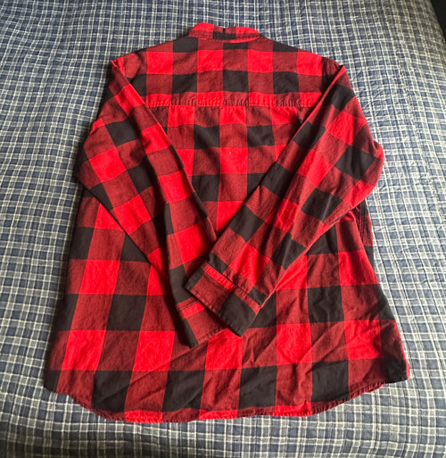 H&M Divided red and black plaid flannel shirt